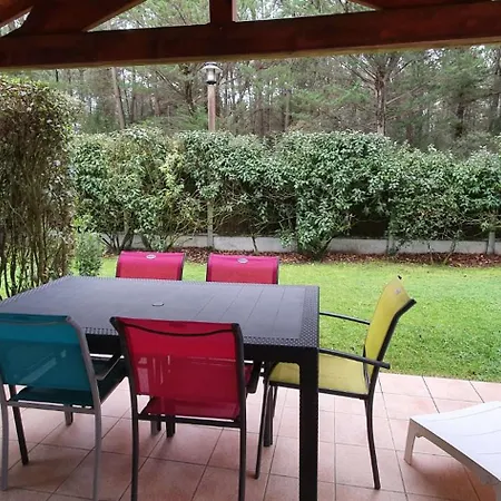 Holiday home Foret Piscine Collective Victoria 404